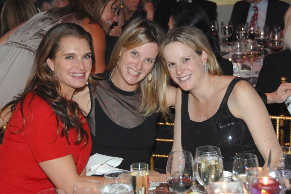 Photo Flash: Nina Arianda, Bobby Cannavale and More Attend 2012 Skin Cancer Foundation Gala Image