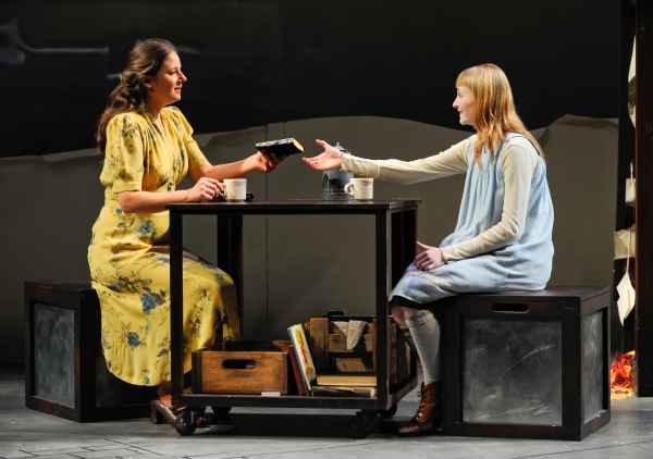 Photo Flash: First Look at Steppenwolf Theatre's THE BOOK THIEF Image