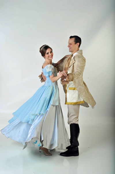 Photo Flash: CINDERELLA Opens at Sierra Rep Tonight, 10/26 Image