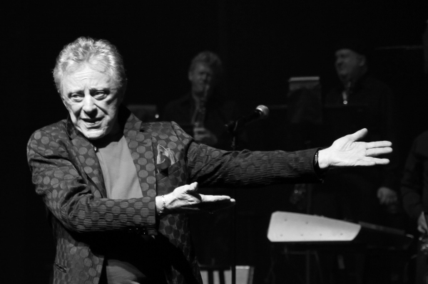 Photo Coverage: FRANKIE VALLI AND THE FOUR SEASONS Opens on Broadway - Curtain Call! Image