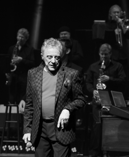 Photo Coverage: FRANKIE VALLI AND THE FOUR SEASONS Opens on Broadway - Curtain Call! Image