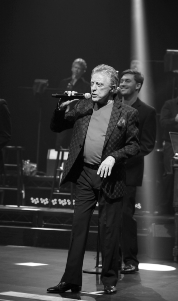 Photo Coverage: FRANKIE VALLI AND THE FOUR SEASONS Opens on Broadway - Curtain Call! Image