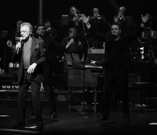 Photo Coverage: FRANKIE VALLI AND THE FOUR SEASONS Opens on Broadway - Curtain Call! Image