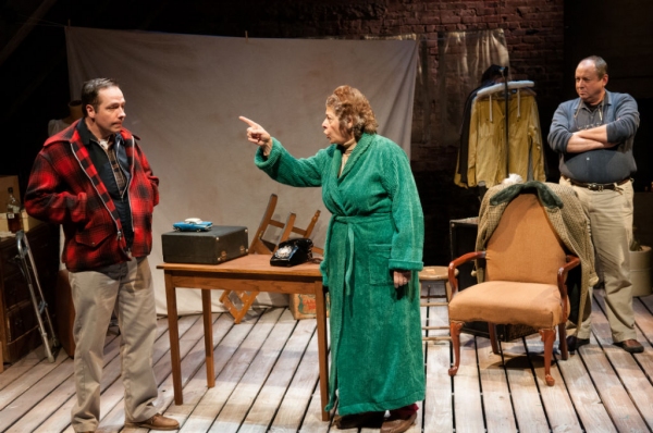 Photo Flash: First Look at Theatrical Outfit's TWO DRINK MINIMUM Image