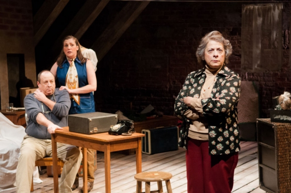 Photo Flash: First Look at Theatrical Outfit's TWO DRINK MINIMUM Image