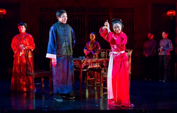 Photo Flash: First Look at Signature Theatre Company’s GOLDEN CHILD Image