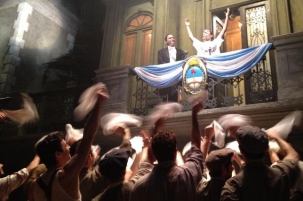 Photo Flash: Saturday Intermission Pics, Oct 27 - EVITA Reveals SIP Contest Winner, ONCE's Theatre Dog and More! Image