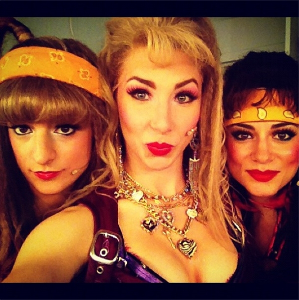 Photo Flash: Saturday Intermission Pics, Oct 27 - EVITA Reveals SIP Contest Winner, ONCE's Theatre Dog and More! Image