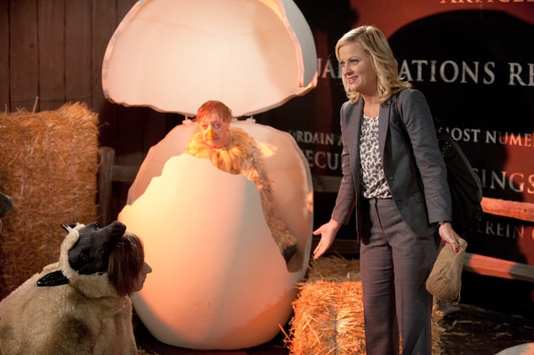 Photo Flash: PARKS AND RECREATION's 'Leslie vs. April,' Set to Air 11/8 Image
