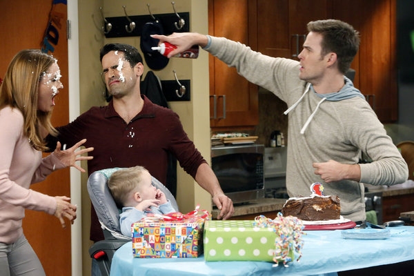 Photo Flash: GUYS WITH KIDS' 'First Birthday,' to Air 11/14 