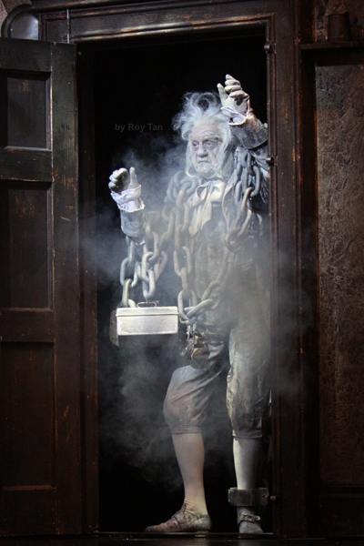 Photo Flash: Tommy Steele Leads SCROOGE at the London Palladium Image