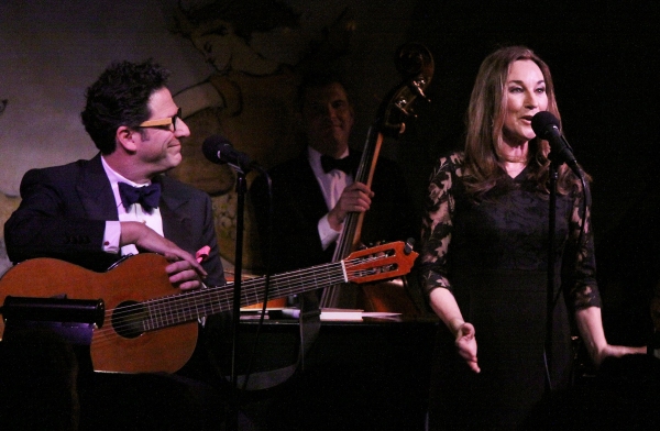 Photo Flash: John Pizzarelli & Jessica Molaskey Paly Café Carlyle Image
