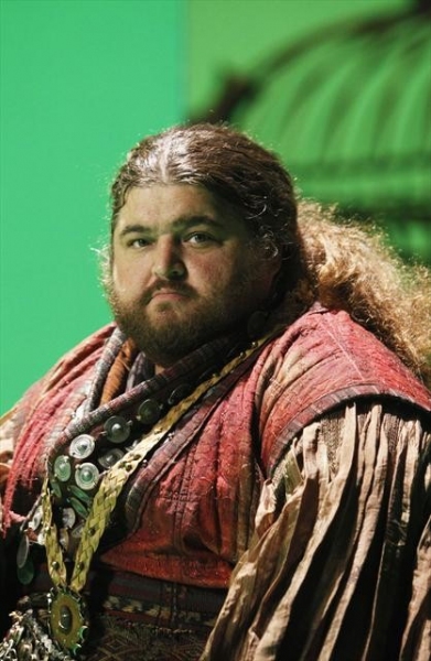 Photo Flash: First Look at Jorge Garcia as 'The Giant' on ONCE UPON A TIME 