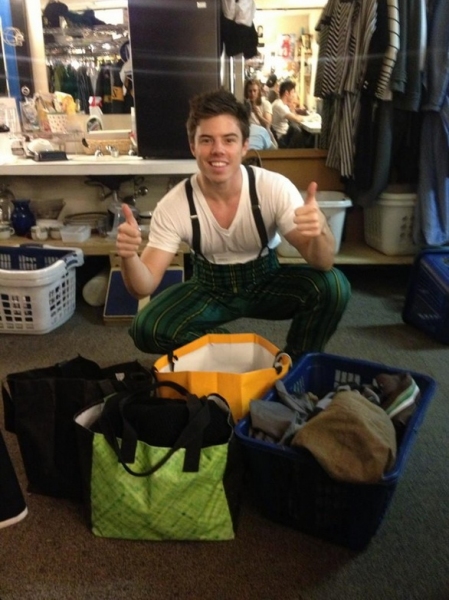 Photo Flash: Saturday Intermission Pics, Nov 3 - NEWSIES Channel CHICAGO, Broadway for Hurricane Relief & More! Image