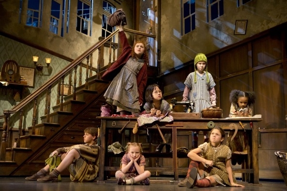 Photo Flash: First Look at ANNIE in Performance - Katie Finneran, Anthony Warlow, Lilla Crawford and More! 