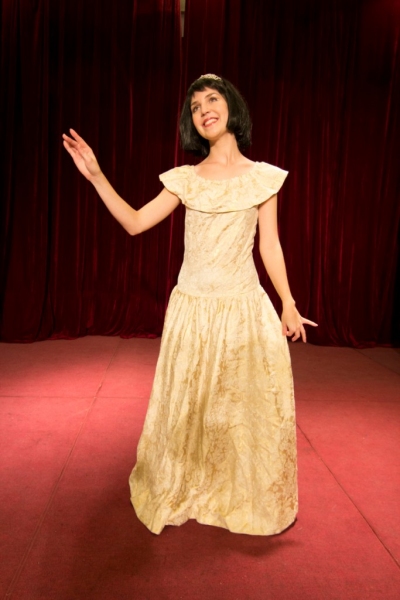 Photo Flash: First Look at Beijing Playhouse's SNOW WHITE Image