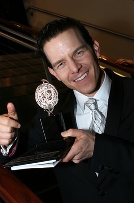 Christian Hoff with his 2006 Tony award Photo