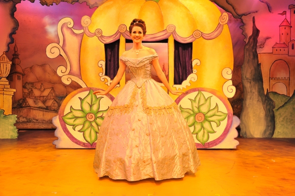 Photo Flash: Production Photos From CINDERELLA at Sierra Rep Image