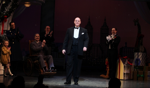 Photo Coverage: Inside Opening Night of ANNIE Opening- the Curtain Call!  Image