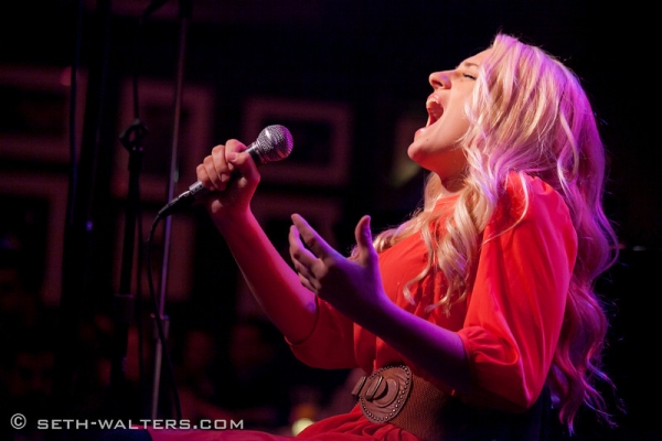 Photo Flash: Kate Shindle, Raymond J. Lee and More Featured in Bobby Cronin Concert at Birdland Image