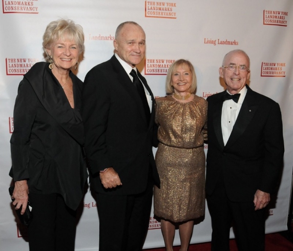 Photo Flash: Liza Minnelli, The Nederlanders and More at 'Living Landmarks' Fall 2012 Gala Image