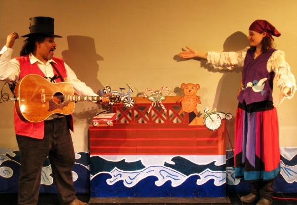 Photo Flash: First Look at Shadow Box Theatre's BIG ANNIE Image