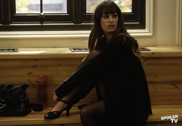 Photo Flash: Sneak Peek - GLEE Does GREASE!; Christmas Episode to Tribute LOVE, ACTUALLY! Image