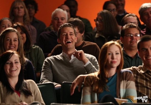 Photo Flash: Sneak Peek - GLEE Does GREASE!; Christmas Episode to Tribute LOVE, ACTUALLY! Image