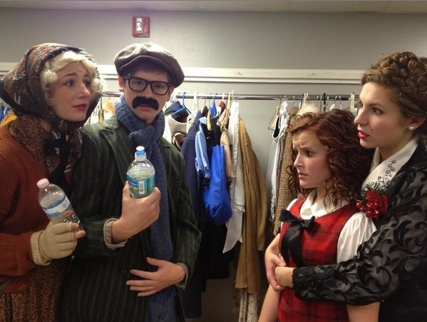 Photo Flash: Saturday Intermission Pics, Nov 10, Part 2 - Green Edition! Image