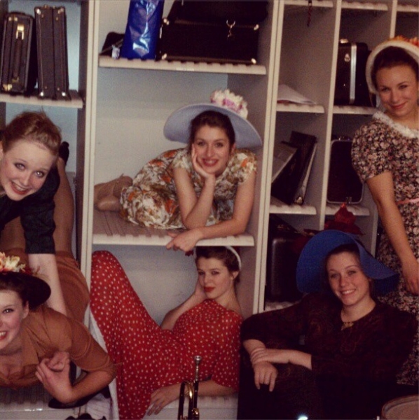 Photo Flash: Saturday Intermission Pics, Nov 10, Part 2 - Green Edition! Image