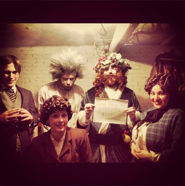 Photo Flash: Saturday Intermission Pics, Nov 10, Part 2 - Green Edition! Image