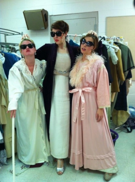 Photo Flash: Saturday Intermission Pics, Nov 10, Part 2 - Green Edition! Image