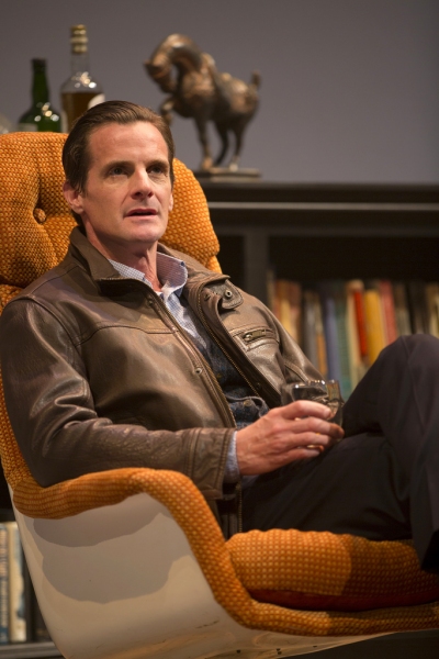Photo Flash: First Look at Huntington Theatre Company's BETRAYAL Image