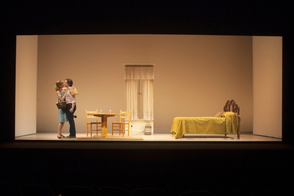 Photo Flash: First Look at Huntington Theatre Company's BETRAYAL Image