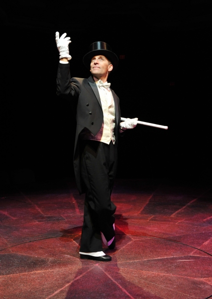 Photo Flash: First Look at Marriott Theatre's MY ONE AND ONLY Image