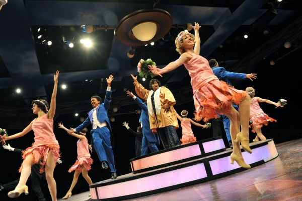 Photo Flash: First Look at Marriott Theatre's MY ONE AND ONLY Image