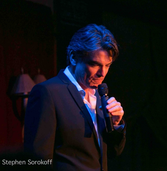 Photo Coverage: Peter Gallagher Brings HOW'D ALL YOU PEOPLE GET IN MY ROOM? to Feinstein's Image