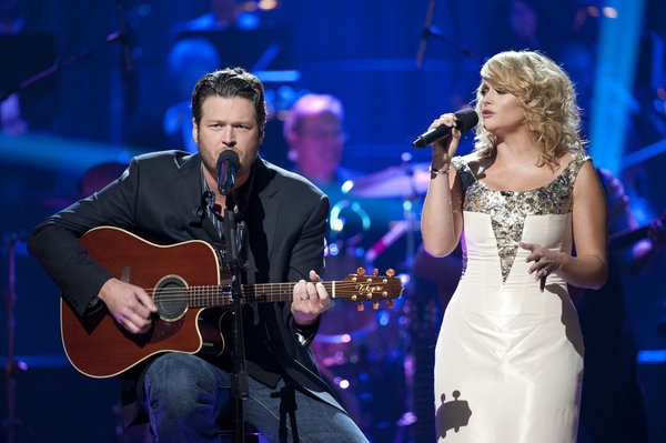 Photo Flash: First Look - BLAKE SHELTON'S NOT-SO-FAMILY CHRISTMAS on NBC Image