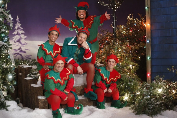 Photo Flash: First Look - BLAKE SHELTON'S NOT-SO-FAMILY CHRISTMAS on NBC Image