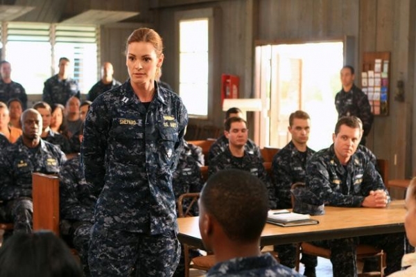 Photo Flash: First Look - LAST RESORT's 'Big Chicken Dinner,' Airs 11/29 Image