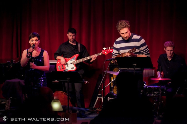 Photo Flash: Daisy Egan Plays Broadway At Birdland! Image