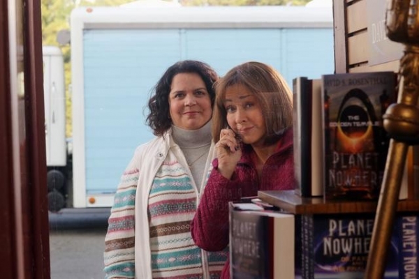 Photo Flash: First Look - THE MIDDLE's 'Twenty Years,' Airs 12/12 