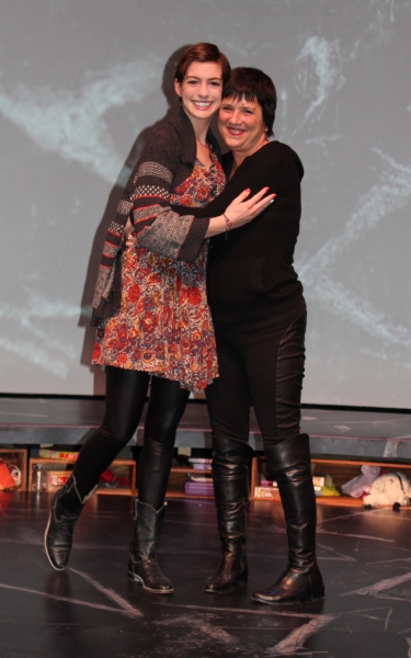 Photo Flash: Anne Hathaway Visits EMOTIONAL CREATURE Image