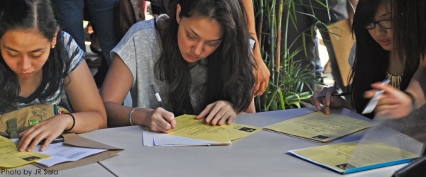 Exclusive Photo Coverage: MISS SAIGON Auditionees Register in Manila! Image