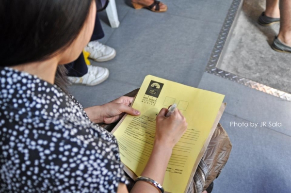 Exclusive Photo Coverage: MISS SAIGON Auditionees Register in Manila! Image