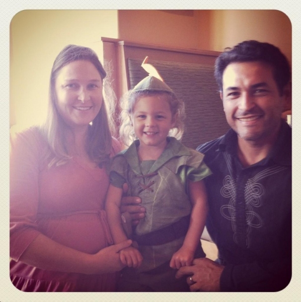 Photo Flash: Saturday Intermission Pics, Nov 17 - CHAPLIN Preps for Turkey Day, First SIPs from EDWIN DROOD, GIANT and More!  Image