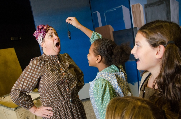 Photo Flash: First Look at DreamWrights Youth & Family Theatre's ANNIE 