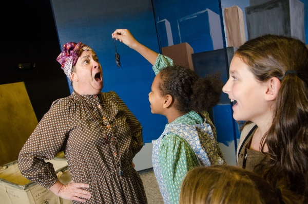 Photo Flash: First Look at DreamWrights Youth & Family Theatre's ANNIE Image