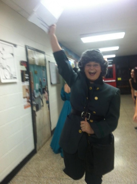 Photo Flash: Saturday Intermission Pics, Nov 17, Part 2 - EVITA Channels THE PERFORMERS, PHANTOM Does TWILIGHT & More! Image