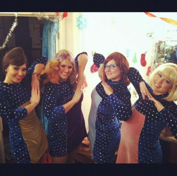 Photo Flash: Saturday Intermission Pics, Nov 17, Part 2 - EVITA Channels THE PERFORMERS, PHANTOM Does TWILIGHT & More! Image